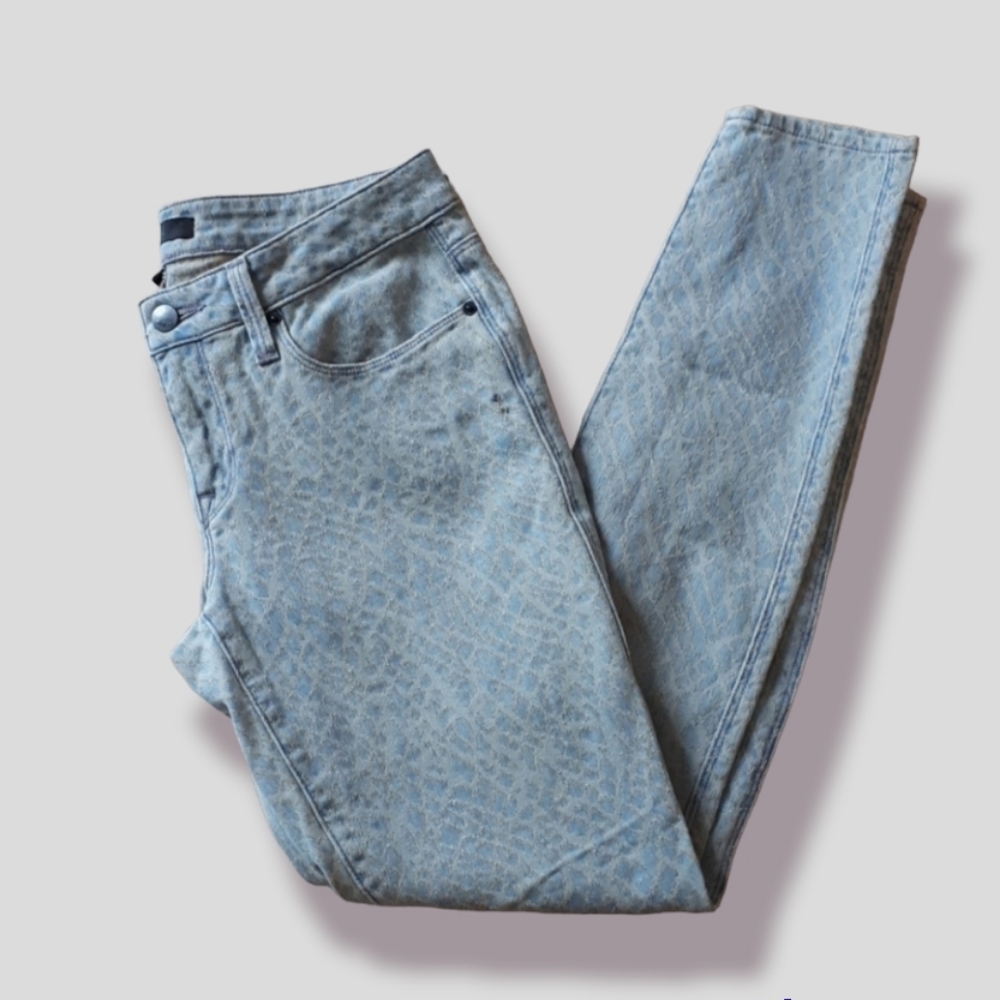 Genetic snake jean